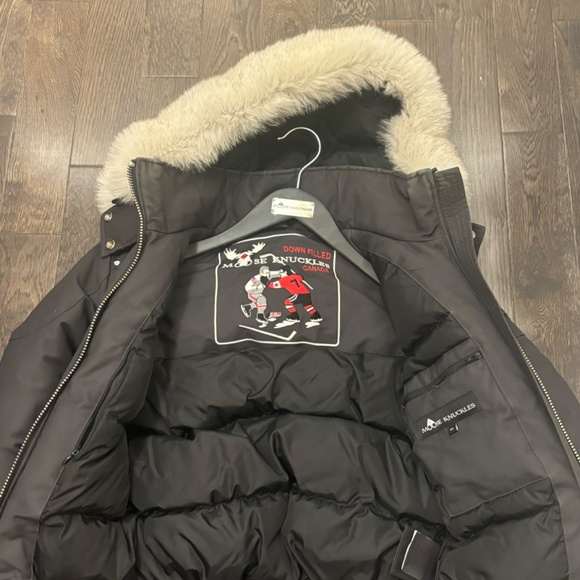 Moose Knuckles Women's Original Debbie Shearling Black Bomber Jacket small - Picture 3 of 8